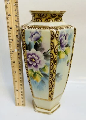 Jarrón TE-OH Nippon 9,5" flores pintadas a mano con detalles dorados Moriage mate Foto 1 de 4