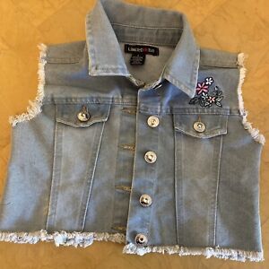 Limited Too Girls Size 8 Chic Frayed Denim Best With Floral Patch !
