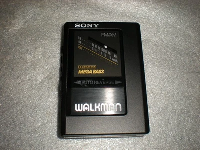 PIEZAS/REPARACIÓN SONY Walkman Mega Bass WM-AF604/BF604 AM/FM Radio Reproductor Cassette Foto 1 de 4