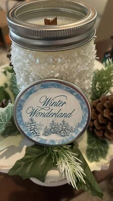 Winter Wonderland Wood Wick Organic 20oz Pine, Cedar, Amber , Vanilla - Image 1 of 4