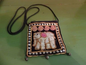 COIN Purse w/Elephant,Black, Silver,Pink & Gray Trim,VINTAGE-UNIQUE-Take a L@@K - Bild 1 von 3