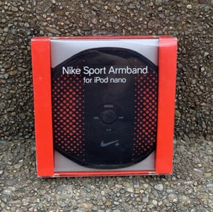 NEW Nike Sport Armband for Apple iPod Nano 1-5 GEN Black & Red MSRP $29.00 - Picture 1 of 6