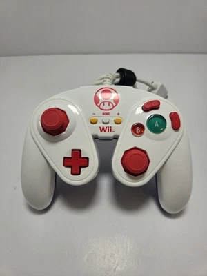 Mario Fight Pad Classic Controller  Nintendo Wii U Wired GameCube 085-006 Toad - Image 1 of 4