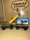 BREAKDOWN  TRAIN CRANE ! THOMAS FRIENDS TRAIN WOODEN ! 1994 W/ CARD ~ PLAYWORN ~