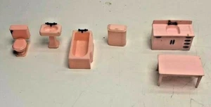 DE COLECCIÓN Renwal 1946 Rosa BAÑO MINIATURA, Piezas de Cocina Casa de Muñecas Lote - Imagen 1 de 4