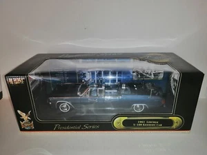 LINCOLN X-100 KENNEDY CAR 1961 ROAD LEGENDS SCALA 1/18 REF.24048 - Foto 1 di 6