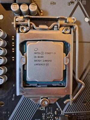 CPU Intel Core i5-8400 4.00GHz Turbo SR3QT CPU 14 nm for LGA 1151 socket - Imagen 1 de 3