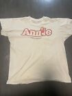 Vintage - Annie - A New Musical - 1976 - T-Shirt - Thrashed