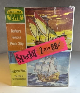 Kits de pasatiempos realistas de colección Barbería Felucca Barco pirata PIRO Modelo de barco trasero dorado - Imagen 1 de 5