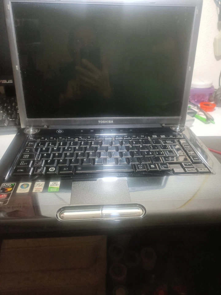 NOTEBOOK TOSHIBA SATELLITE A300d  solo per ricambi - Immagine 1 di 1