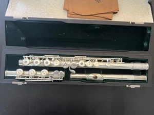 Pearl Flutes 505RBE1RB Quantz Series Intermediate Flute - Picture 1 of 11