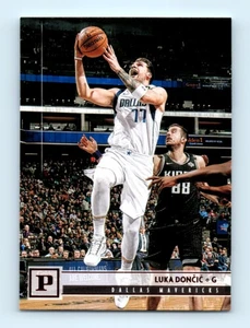 Baloncesto Luka Doncic (Bronze Parallel) 2019-20 Panini Chronicles #114 Dallas - Imagen 1 de 2