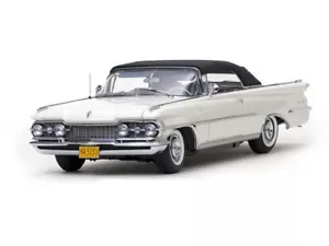 1959 Oldsmobile 98 WHITE 1:18 SunStar 5233 - Picture 1 of 11