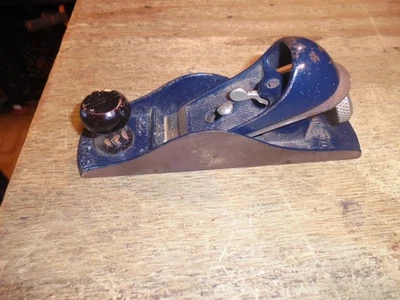 Vintage Stanley No. 220 Adjustable 7" Block Plane - USA Made Woodworking Plane - Image 1 of 4