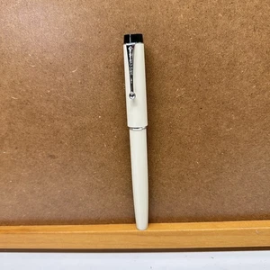 Parker großer roter Kugelschreiber Vintage 70er Jahre - Chromrand elfenbein creme Rohlik - Bild 1 von 8