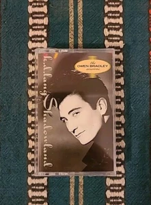 K.D. Lang - Shadowland (Cass, Album) Sire USA Like New Used NM Excellent Cond - Picture 1 of 2