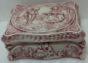 Encantador de cerámica/caja de tocador color rosa romántico diseño pareja 7x5x3 usado - Imagen 1 de 7