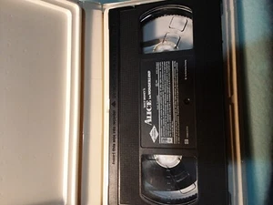 Walt Disney's Alice In Wonderland (Still Works, Case Condition Is slight Damage) - Picture 1 of 7