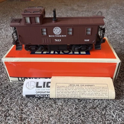 Lionel 6-17613 O Gauge Southern Steelside Square Window Caboose Smoke #7613 EUC - Image 1 of 4
