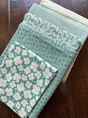 1930’s Vintage Feedsack Fabric- Over 1.5 Yards Total-   Green Reproduction- VTG - Image 1 of 4