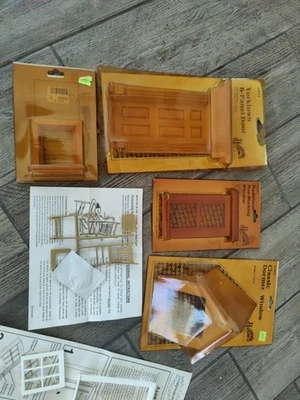 Acessórios em miniatura para casa de bonecas - Imagem 1 de 4