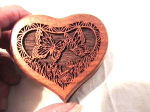 Lasercraft Wooden Heart Ring Box with Original Box - Picture 1 of 6