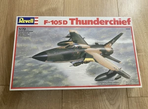 L283 Revell Model Kit 4359 - f-105 Thunderchief - 1/72 - Pts Sealed - Picture 1 of 2