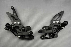 Supporto Pedane Arretrate Regolabili Nero YAMAHA FZ8 N FZ-8N FZ-8 RN25 2010-2016 - Picture 1 of 8