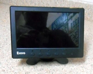 Eyoyo 7'' Mini Portable Monitor 1024x600 Small HDMI Monitor with Speaker VGA AV - Bild 1 von 6