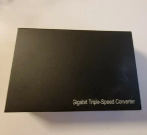 10/100/1000Mbps Gigabit Ethernet Media Converter SM Optic Fiber 4 RJ45 1 SC Port - Picture 1 of 7