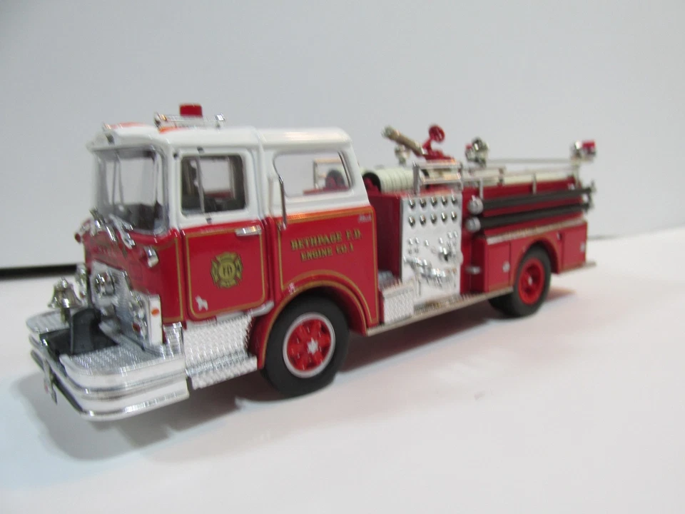 CORGI FIRE TRUCKS #52008 HEROES UNDER FIRE MACK CF MODEL PUMPER  ENGINE NO 1 - Image 1 of 1