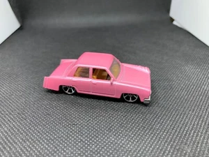 Hot Wheels - Coche familiar de Los Simpson - Diecast coleccionable - 1:64 - USADO - Imagen 1 de 4