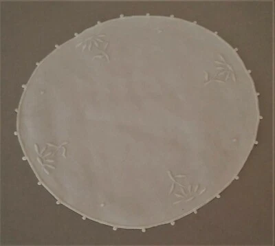 Napperon rond en lin blanc brodé - Photo 1/4