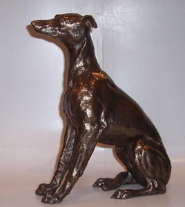 Figura de galgo efecto bronce Libra - 13" de alto - Imagen 1 de 2
