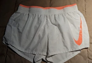 ~ Nike ~ Passend trockene Nylon-Sportshorts mit Futter Wh w' Pfirsich Gr. MD tolle Form!! - Bild 1 von 2