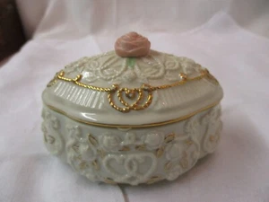 Vintage 1995 Lenox Endless Love porcelain Music Box Songs of the Heart - Picture 1 of 4