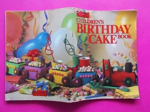 Australian Women's Weekly - Children's Birthday Cake Book - Original Cover - Picture 1 of 6