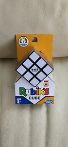 Rubik's Cube Original passendes Puzzle 3x3 Spiel - Hasbro Gaming Spielzeug - NEU VERSIEGELT - Bild 1 von 11