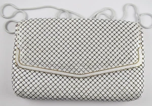 Vintage 70er Elka weiß Metall Netz Clutch Handtasche Umhängetasche Schultergurt - Bild 1 von 9