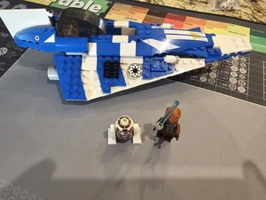 LEGO Star Wars: Plo Koon's Jedi Starfighter (8093) - Picture 1 of 12
