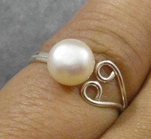 .925 Sterling Silver Heart White Cultured Saltwater Pearl Toe Finger Ring 4.5+ - Picture 1 of 5