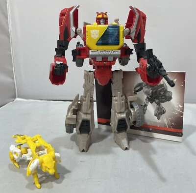 Transformers Generations: Fall of Cybertron Blaster & Steeljaw - Used “Complete” - Image 1 of 2