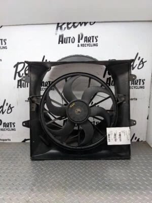 Radiator Fan Motor Fan Assembly Fits 99-03 GRAND CHEROKEE 1140663 - Image 1 of 4