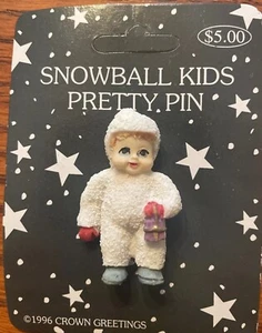 New-Crown Greetings Handmade Snowball Kids Pretty Pin- 2” Baby With Gift In Hand - Picture 1 of 4