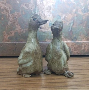 Pair Of Small Ceramic Ducks (Possibly Dove Cote Studios) - Picture 1 of 11