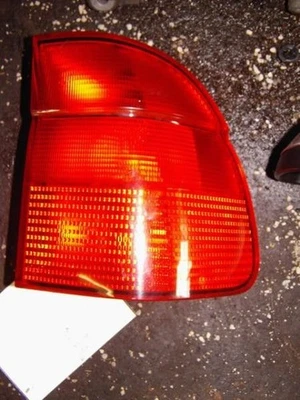 99-00 BMW 528i  Station Wagon Right Passenger Tail Light Lamp Lens - Image 1 of 4