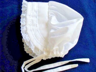 Gorro de bebé sombrero para el sol se adapta a 2T, 3T, 4T, 5T NUEVO blanco con ribete de ojales blancos Foto 1 de 2