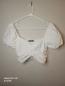 Blue Blush Sz Small Cropped Top White Puff Cap Shoulder - Picture 1 of 5