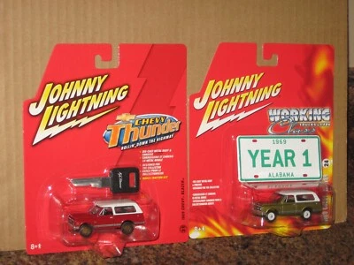 Johnny Lightning Lot of 2 1969 Chevrolet Blazer '69 Chevy Thunder Working Class - Image 1 of 3