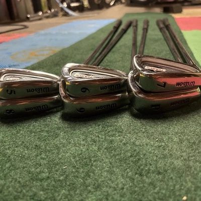 Juego de hierros Wilson Tour RX 5-PW control de gravedad varillas de hierro rígido True Temper Foto 1 de 4